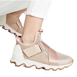 New Sorel Kinetic Hiking Sneakers Blush Pink 8.5